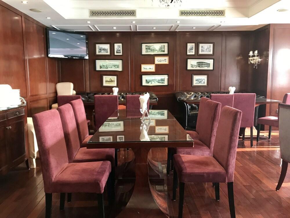 The Bund Riverside 4*