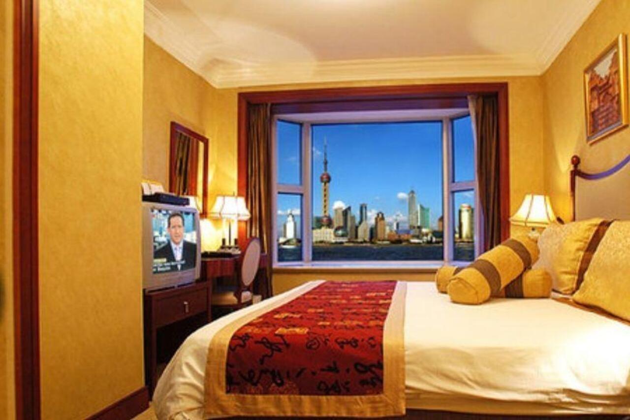 The Bund Riverside Hotel
