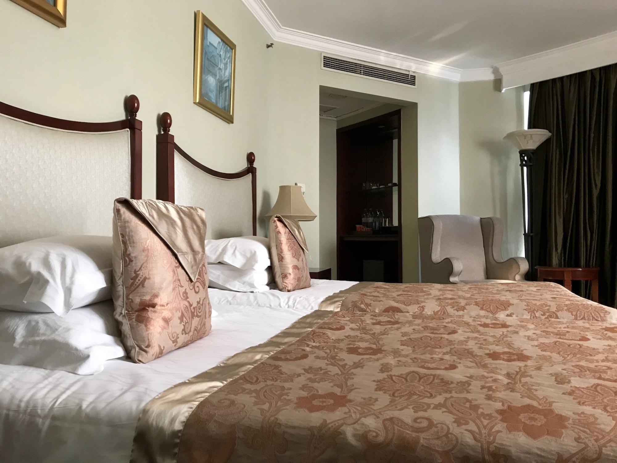 Hotel The Bund Riverside 4*