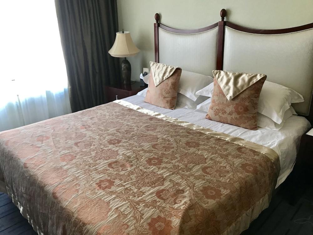 Hotel The Bund Riverside 4*