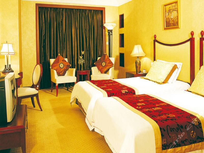 The Bund Riverside Hotel 4*